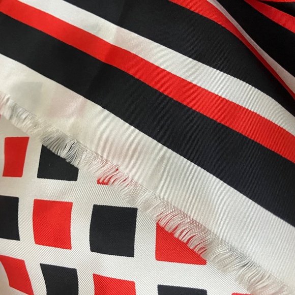 NORELL Silk Red and Black Checker and Stripe Print Fringe Hem Scarf Shawl - Picture 7 of 7